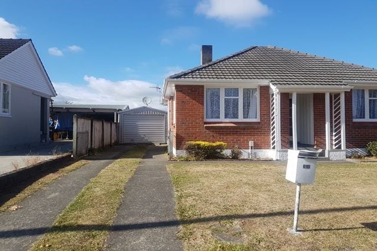 Photo of property in 610 Featherston Street, Roslyn, Palmerston North, 4414