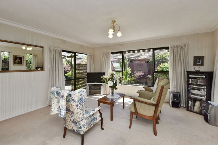 Photo of property in 64a Windermere Road, Papanui, Christchurch, 8053