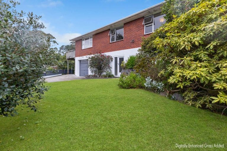 Photo of property in 7 Bromley Place, Westown, New Plymouth, 4310