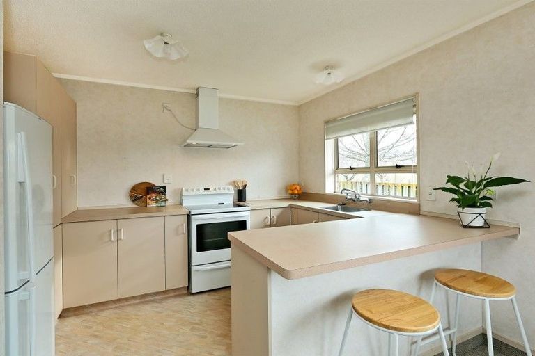 Photo of property in 1/427 Gloucester Street, Taradale, Napier, 4112