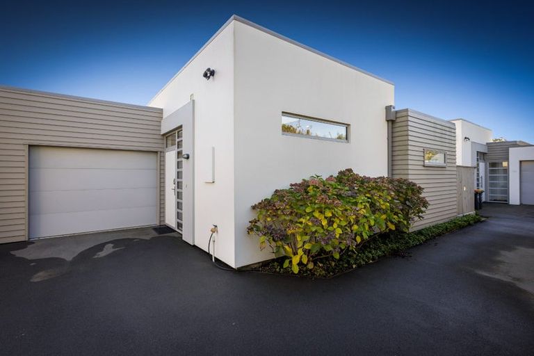 Photo of property in 110b Hamilton Avenue, Ilam, Christchurch, 8041