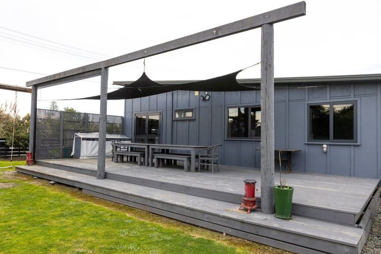 Photo of property in 12 Domain Road, Haumoana, 4102