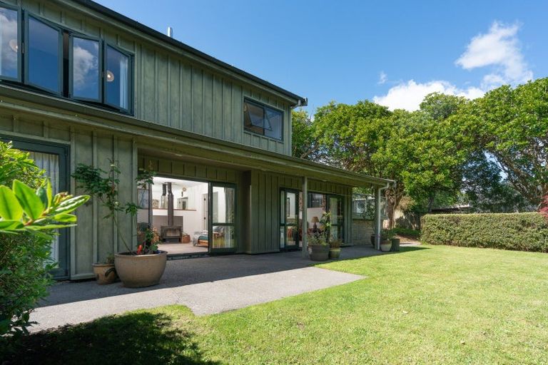 Photo of property in 101 Huia Street, Waikanae, 5391