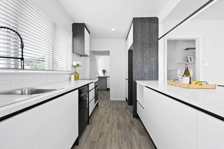 Photo of property in 142 Tuhikaramea Road, Dinsdale, Hamilton, 3204