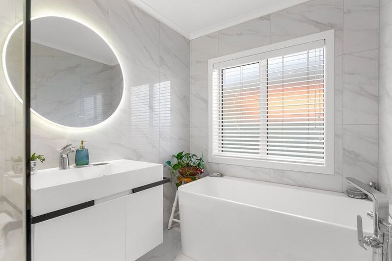 Photo of property in 9 Arahi Place, Rototuna North, Hamilton, 3210