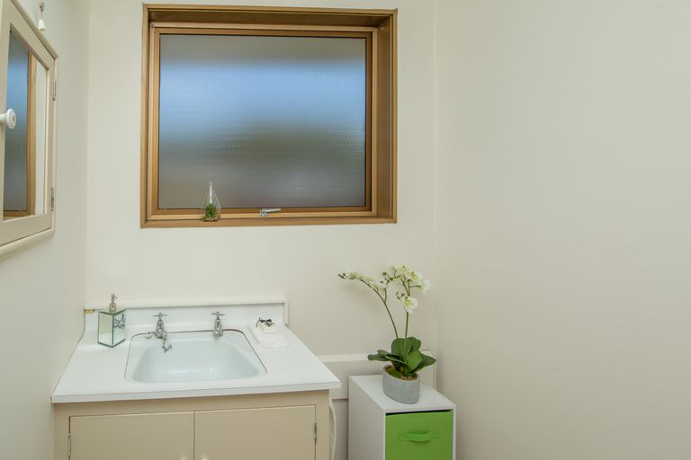 Photo of property in 2/4 Quinton Place, Bishopdale, Christchurch, 8053