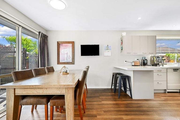 Photo of property in 24 Coniston Avenue, Ilam, Christchurch, 8041