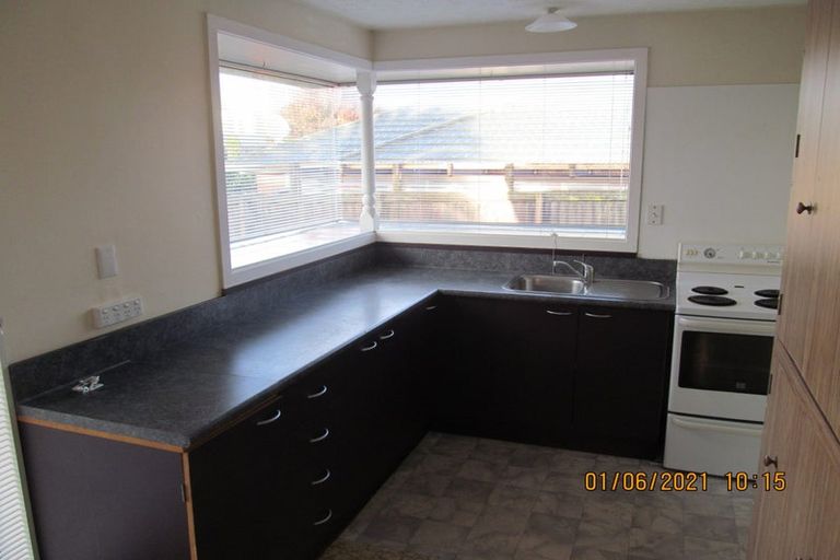 Photo of property in 35 Buckleys Road, Rangiora, 7400