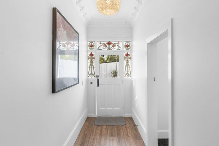 Photo of property in 1/34 Hackthorne Road, Cashmere, Christchurch, 8022