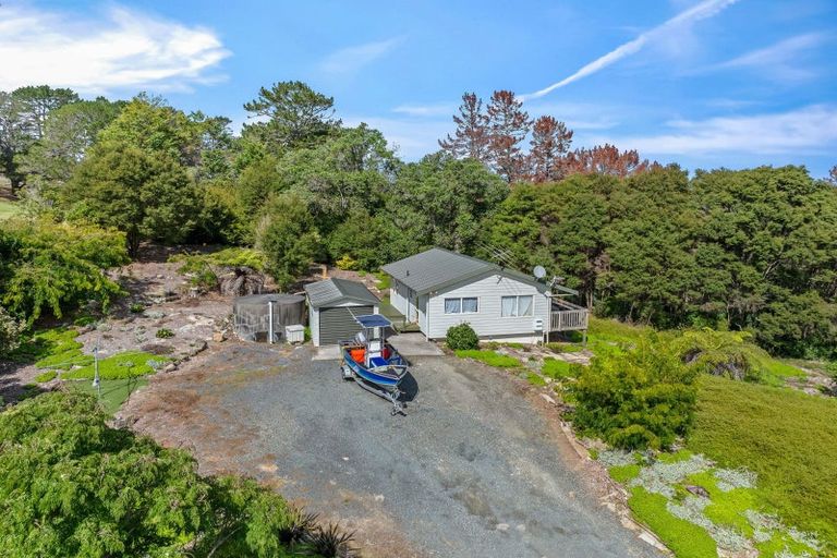 Photo of property in 1479 East Coast Road, Redvale, Albany, 0794