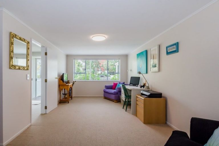Photo of property in 3 Malfroy Lane, Raumati Beach, Paraparaumu, 5032