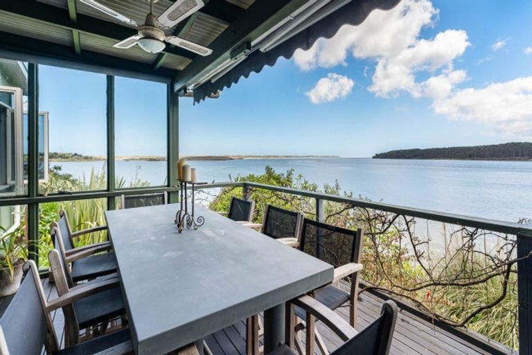 Photo of property in 40 Tuakau Bridge-port Waikato Road, Port Waikato, Tuakau, 2695