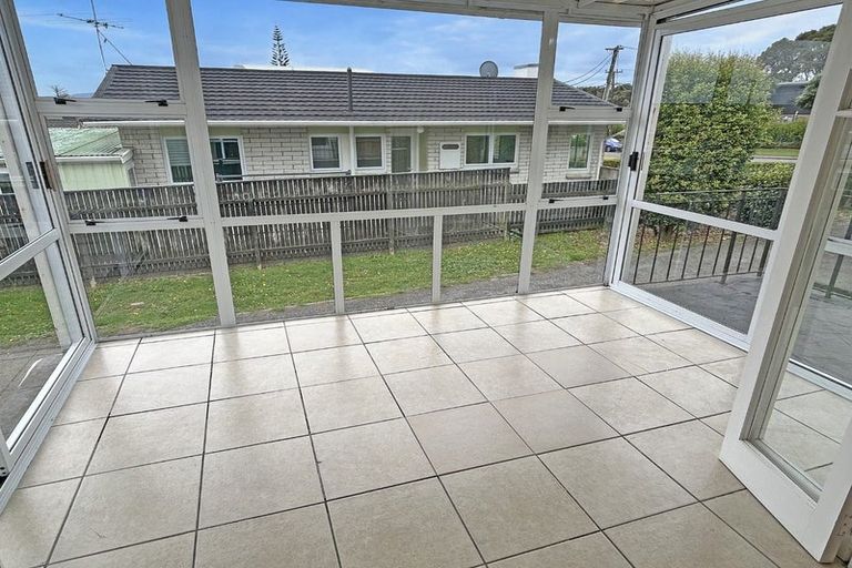 Photo of property in 4 Utauta Street, Waikanae, 5036