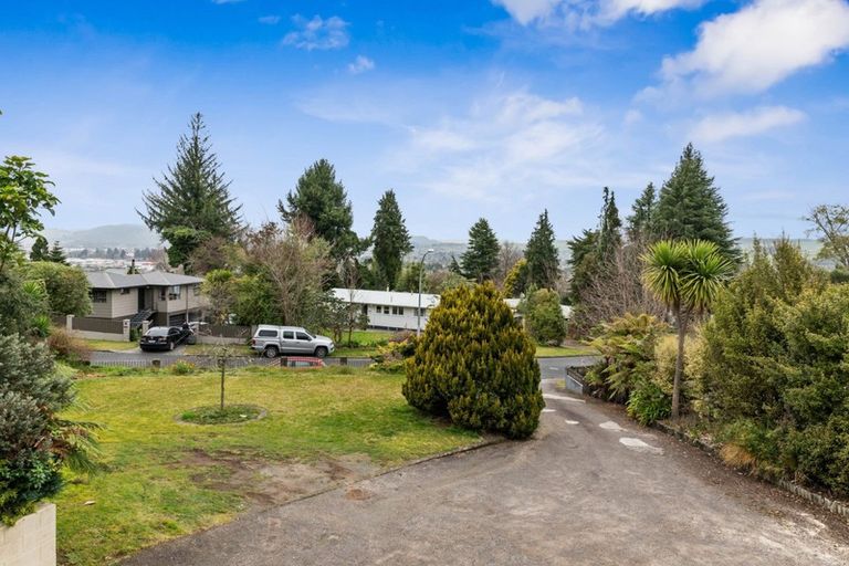 Photo of property in 8 Russell Crescent, Western Heights, Rotorua, 3015