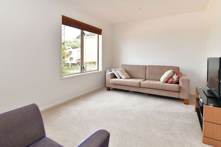 Photo of property in 21 West Hoe Heights, Orewa, 0931