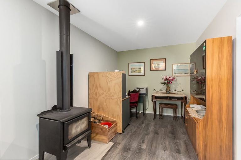 Photo of property in 69a Mana Esplanade, Paremata, Porirua, 5026