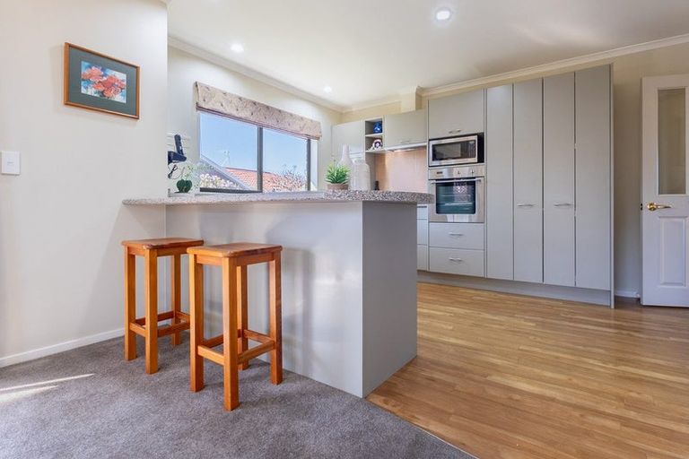 Photo of property in 80 Guildford Drive, Paraparaumu, 5032