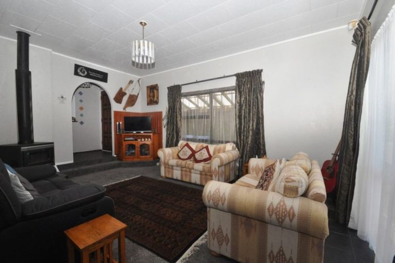 Photo of property in 93 Burundi Avenue, Clendon Park, Auckland, 2103
