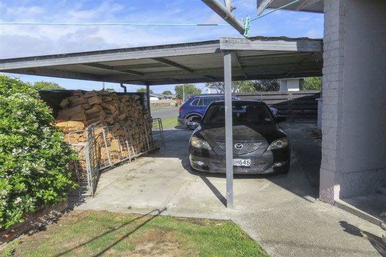 Photo of property in 44 Douglas Street, Grasmere, Invercargill, 9810