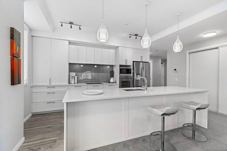 Photo of property in 91 Panorama Heights, Orewa, 0931