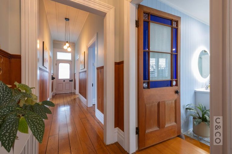 Photo of property in 30 Rata Street, Helensville, 0800