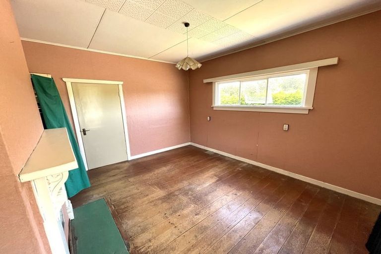 Photo of property in 11 Halsey Street, Clinton, 9534