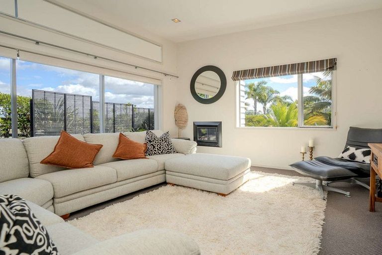 Photo of property in 10 Access Heights, Kerikeri, 0230