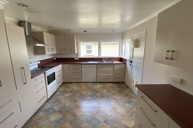 Photo of property in 131 Weraroa Road, Levin, 5510