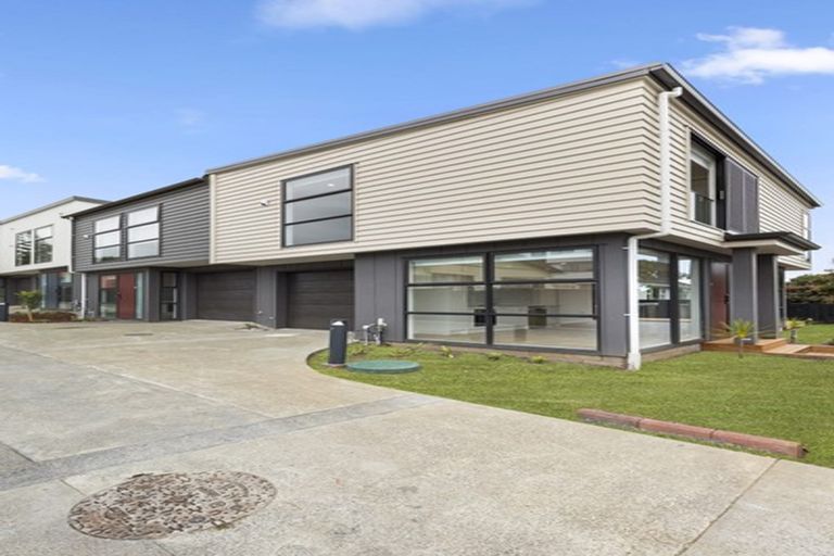 Photo of property in 8/8 Bagnall Avenue, Point England, Auckland, 1072