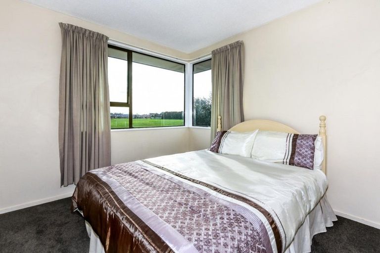 Photo of property in 2/19 Arkwright Place, Halswell, Christchurch, 8025