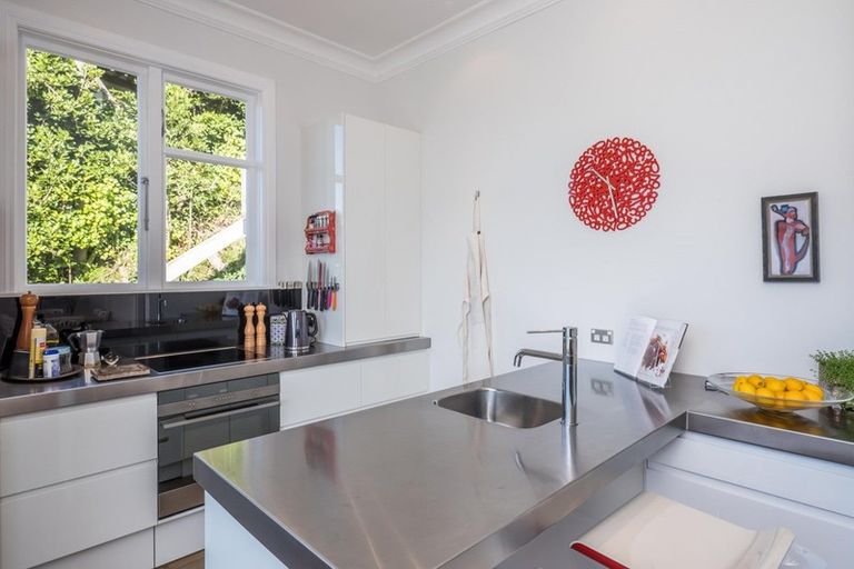 Photo of property in 6/79 Grafton Road, Roseneath, Wellington, 6011