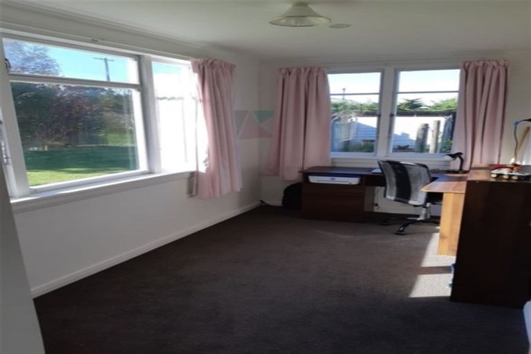 Photo of property in 1 Edward Street, Waimate, 7924
