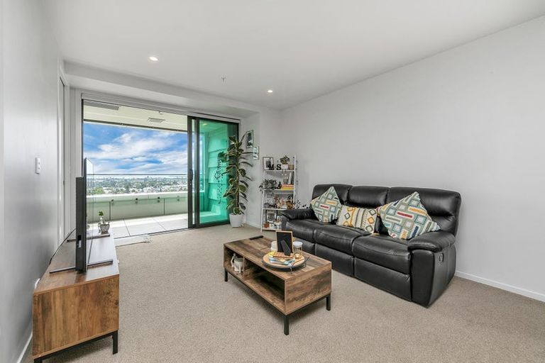 Photo of property in 902/8 Waikumete Road, Glen Eden, Auckland, 0602