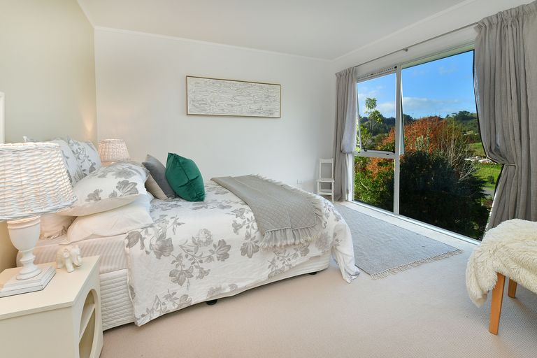 Photo of property in 60 Puhoi Road, Puhoi, Warkworth, 0994