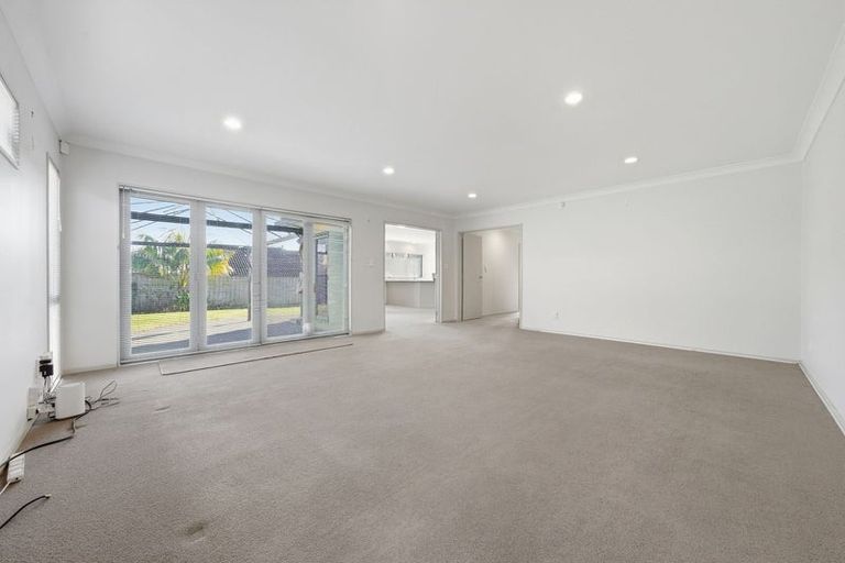 Photo of property in 57a Redoubt Road, Goodwood Heights, Auckland, 2105