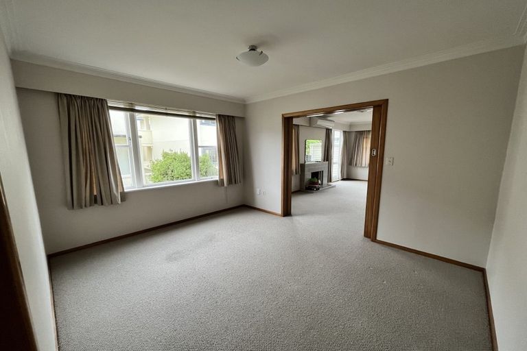 Photo of property in 213 Karori Road, Karori, Wellington, 6012