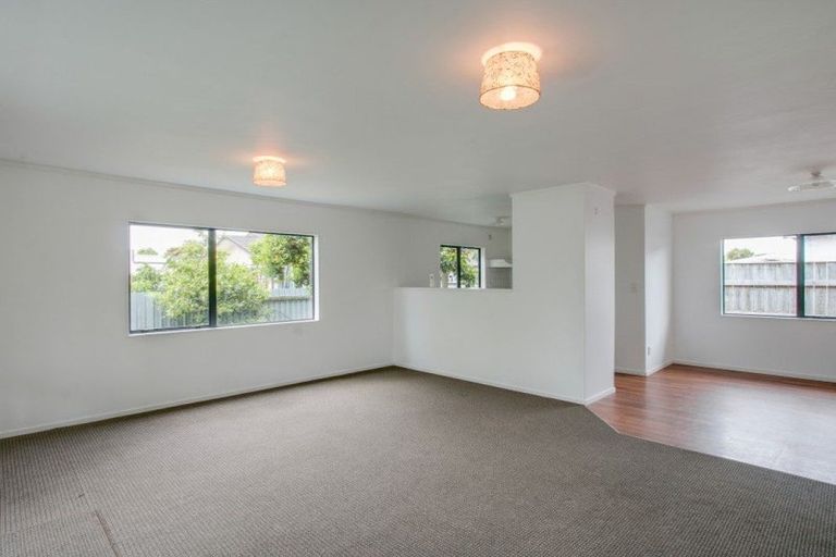 Photo of property in 33 Taradale Road, Marewa, Napier, 4110