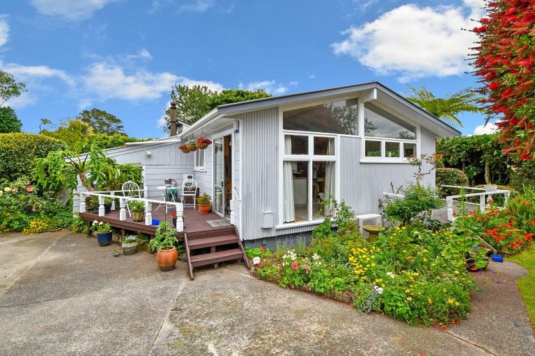 Photo of property in 19 Marybeth Place, Rosehill, Papakura, 2113