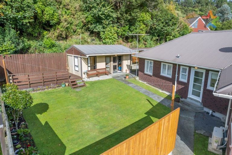 Photo of property in 74 Hine Road, Wainuiomata, Lower Hutt, 5014