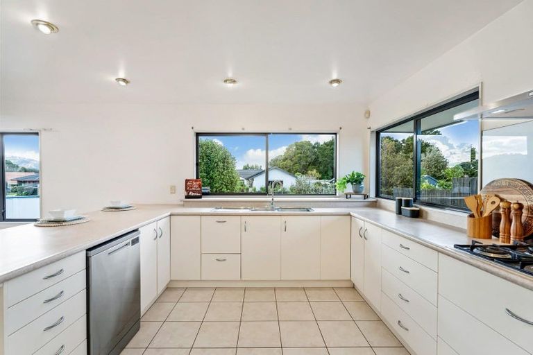 Photo of property in 1 Timandra Place, Te Kamo, Whangarei, 0112