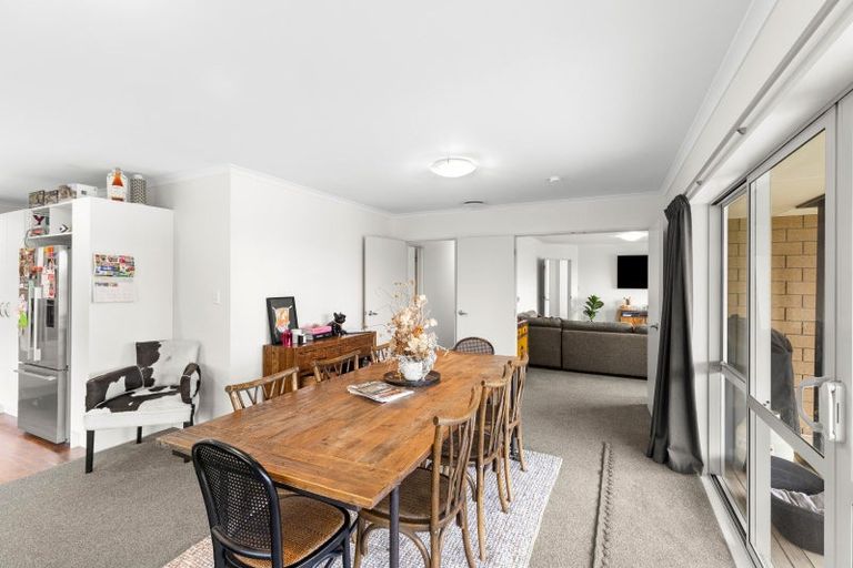 Photo of property in 33 Masefield Terrace, Kelvin Grove, Palmerston North, 4414