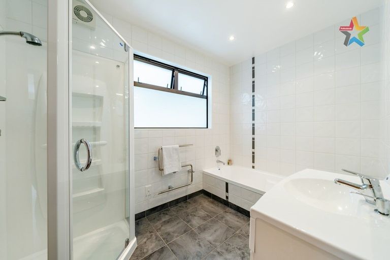 Photo of property in 57 Pokohiwi Road, Normandale, Lower Hutt, 5010