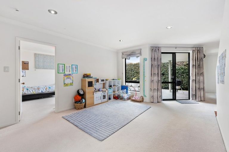 Photo of property in 45 Te Wharau Drive, Greenhithe, Auckland, 0632