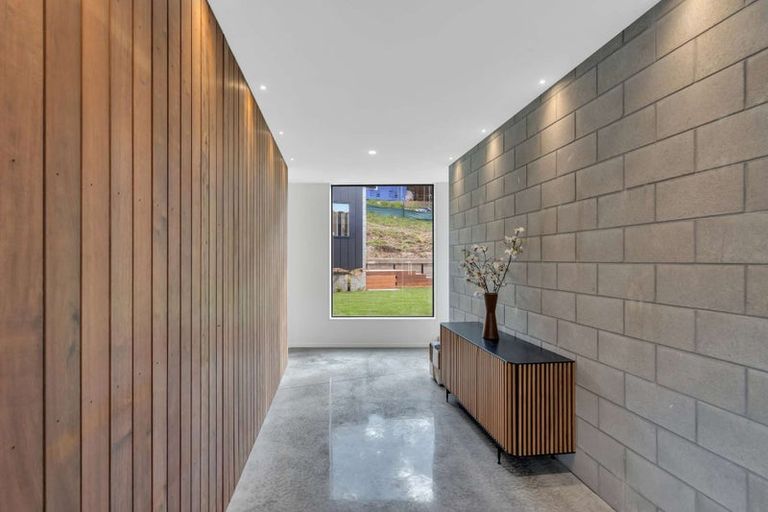 Photo of property in 13 Round Hill Rise, Cracroft, Christchurch, 8022