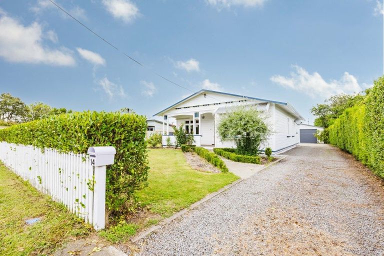 Photo of property in 14 Francis Drake Street, Waipukurau, 4200