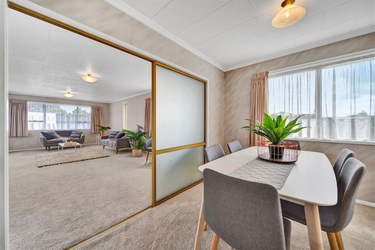 Photo of property in 12 Trimble Place, Bell Block, New Plymouth, 4312