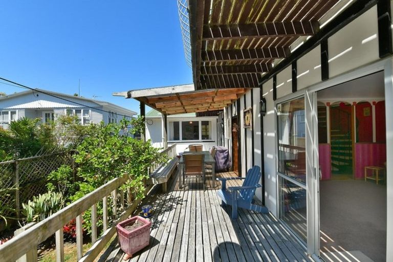 Photo of property in 27 James Mcleod Road, Shelly Beach, South Head, 0874