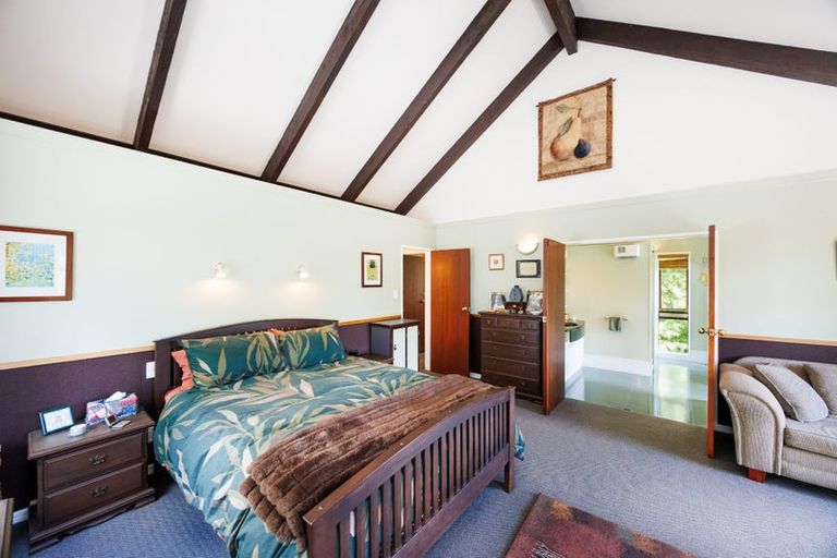 Photo of property in 101 Clifton Terrace, Fitzherbert, Palmerston North, 4410