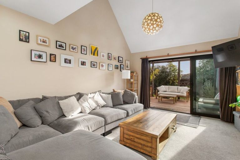 Photo of property in 1/19 Waitikiri Drive, Parklands, Christchurch, 8083