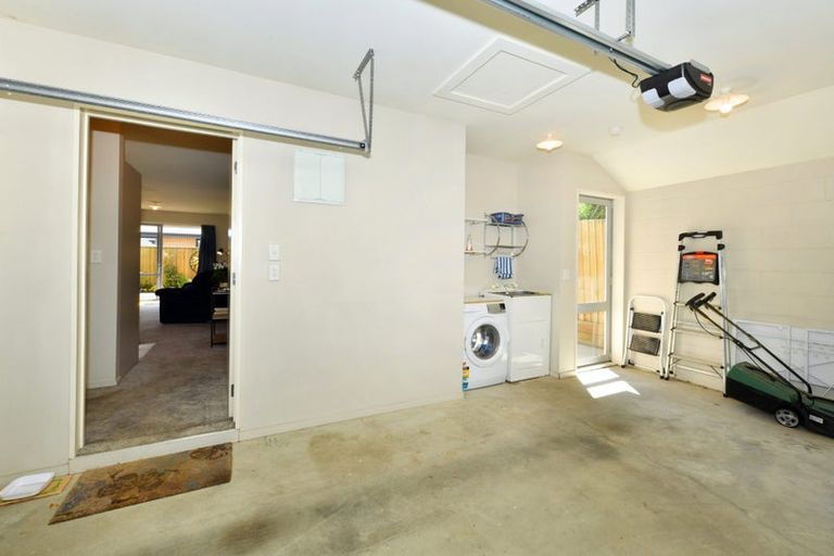 Photo of property in 33 Hornbrook Street, Waltham, Christchurch, 8023